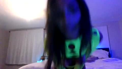 lavishbritt online show from May 8, 2026, 4:51 am