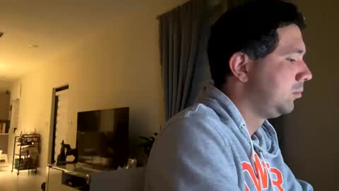 Snapshot of law_cambio chatting on December 2, 2024, 9:35 am law_cambio online show from December 2, 2024, 9:35 am