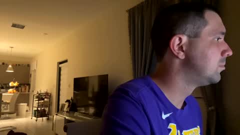 Snapshot of law_cambio chatting on December 7, 2024, 9:39 am law_cambio online show from December 7, 2024, 9:39 am