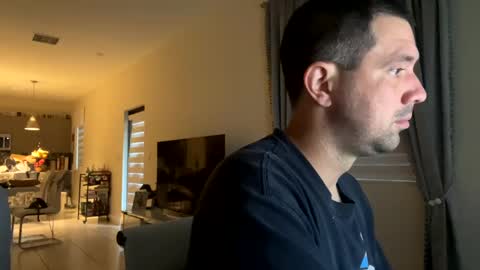 Snapshot of law_cambio chatting on December 11, 2024, 12:34 pm law_cambio online show from December 11, 2024, 12:34 pm