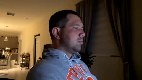 Snapshot of law_cambio chatting on December 12, 2024, 9:51 am law_cambio online show from December 12, 2024, 9:51 am