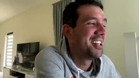 Snapshot of law_cambio chatting on February 21, 2025, 9:00 pm law_cambio online show from February 21, 2025, 9:00 pm