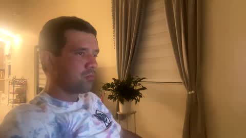 Snapshot of law_cambio chatting on March 2, 2025, 12:31 am law_cambio online show from March 2, 2025, 12:31 am