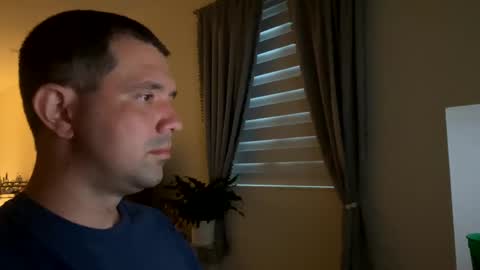 Snapshot of law_cambio chatting on March 10, 2025, 11:53 am law_cambio online show from March 10, 2025, 11:53 am