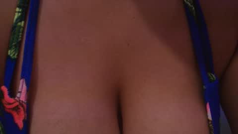 Snapshot of lay_madison chatting on January 31, 2025, 1:43 am Lay Madison online show from January 31, 2025, 1:43 am