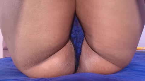 Lay Madison  online show from September 30, 2025, 7:52 pm