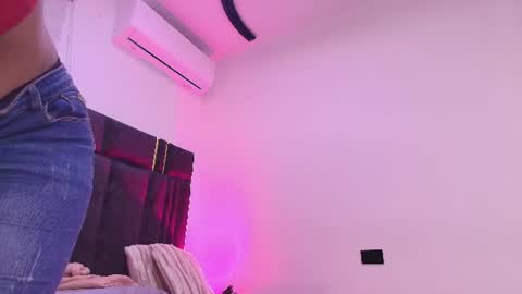 Lay Madison  online show from July 17, 2026, 7:19 pm