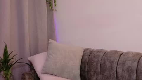 laya online show from July 3, 2026, 3:13 am