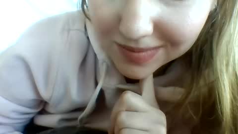 layannalea online show from January 29, 2025, 11:14 pm