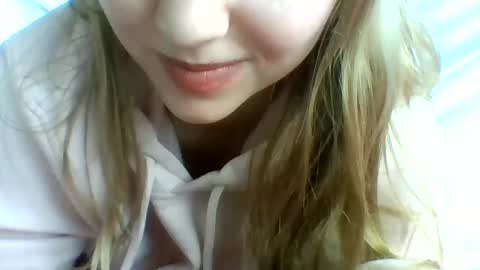 layannalea online show from January 31, 2025, 11:35 pm