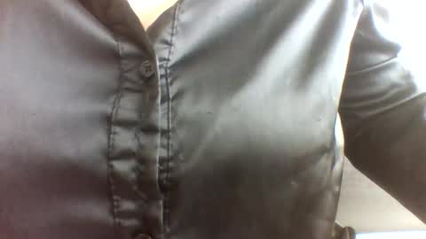 layannalea online show from June 6, 2026, 12:05 am