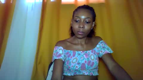 layannek online show from December 1, 2025, 5:45 am