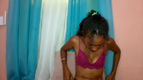 layannek online show from June 22, 2026, 5:37 am