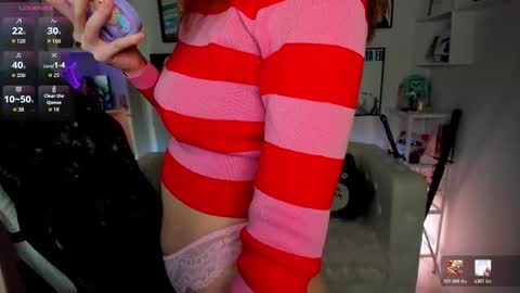 Snapshot of layla_bloom chatting on March 22, 2026, 5:38 pm Your sweet girl-next-door online show from March 22, 2026, 5:38 pm