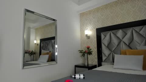 Layla Mackenzie  online show from October 6, 2025, 2:53 am