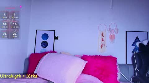 Layla online show from January 7, 2025, 1:46 pm