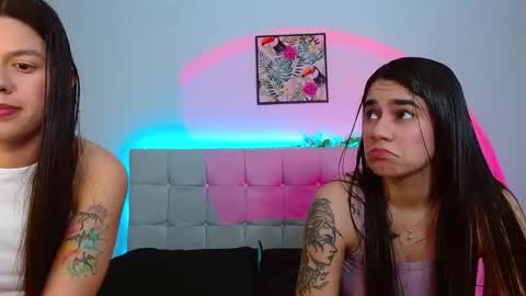 Lia and Rachel online show from February 4, 2026, 1:44 am