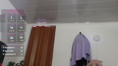 laylafoxy_tay online show from January 15, 2025, 6:01 am