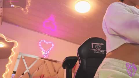 laylafoxy_tay online show from October 22, 2025, 3:07 am