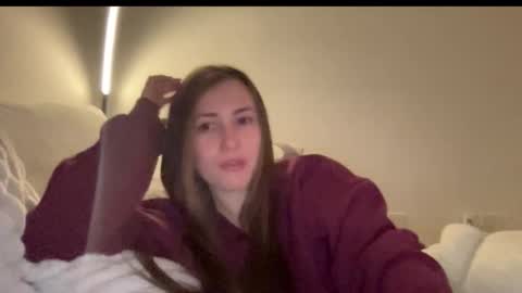 laylahlaylah1 online show from December 14, 2025, 11:26 am