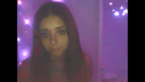 Layla online show from September 16, 2025, 5:19 am