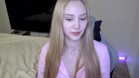 LaylaPretty001 online show from February 19, 2026, 5:36 am