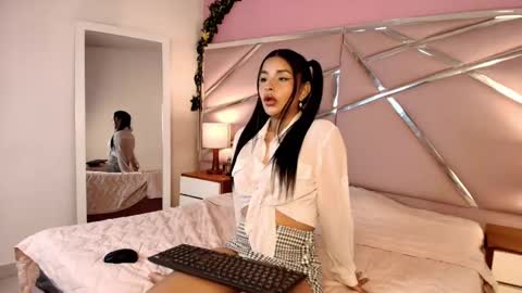 lay online show from February 9, 2026, 1:26 pm