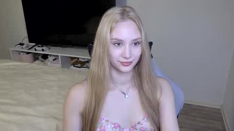 Laylla001 online show from March 17, 2026, 5:44 am