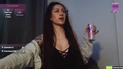 laylolasquirt online show from October 25, 2025, 4:42 am