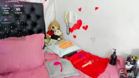 Layqueen online show from February 19, 2025, 6:54 pm