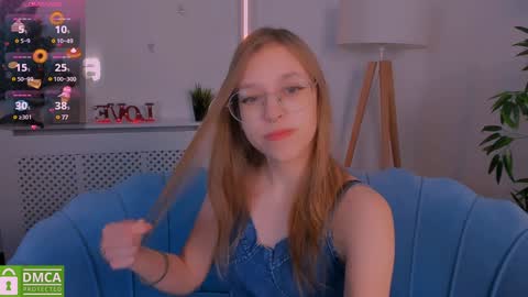 layriantavee online show from January 5, 2025, 6:56 am