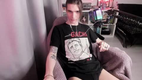 Snapshot of lazy_haze chatting on November 20, 2025, 10:53 pm Haze aka Slava online show from November 20, 2025, 10:53 pm