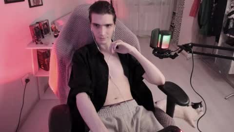 Snapshot of lazy_haze chatting on December 22, 2025, 11:46 pm Haze aka Slava online show from December 22, 2025, 11:46 pm