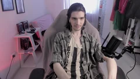 Snapshot of lazy_haze chatting on February 11, 2026, 10:20 am Haze aka Slava online show from February 11, 2026, 10:20 am