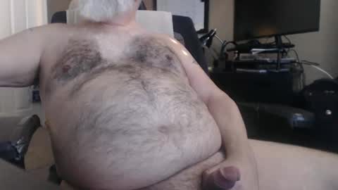 Snapshot of lazycub chatting on October 2, 2025, 9:55 pm Lazy online show from October 2, 2025, 9:55 pm