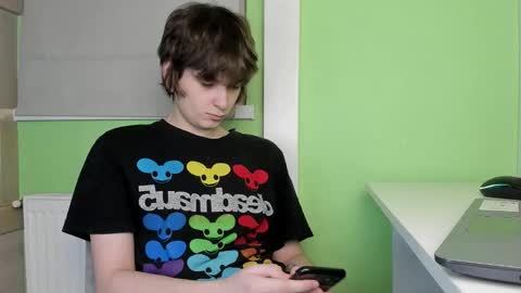 Snapshot of lazydarkknight chatting on February 5, 2026, 11:09 pm Alex online show from February 5, 2026, 11:09 pm