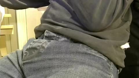 Snapshot of lbfm69 chatting on February 23, 2025, 5:50 pm LBFM online show from February 23, 2025, 5:50 pm