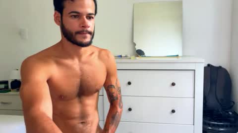 Snapshot of lcscerq chatting on November 26, 2025, 1:23 pm lcscerq online show from November 26, 2025, 1:23 pm