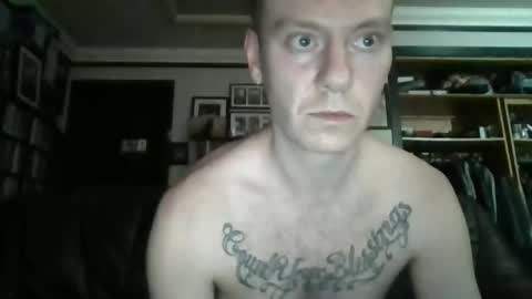 ldt1994 online show from April 14, 2026, 9:43 pm