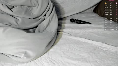 Snapshot of le__ah chatting on September 17, 2025, 5:31 am Lea online show from September 17, 2025, 5:31 am