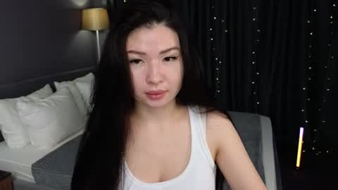 lea_apple online show from July 31, 2026, 12:21 am