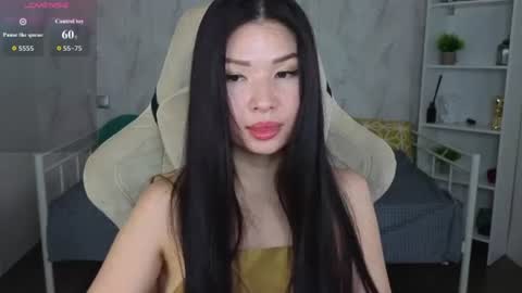 lea_apple online show from August 5, 2026, 12:57 am