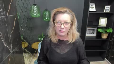 Snapshot of lea_fruit chatting on March 1, 2025, 5:09 am Lea online show from March 1, 2025, 5:09 am