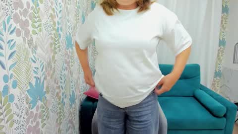 Snapshot of lea_fruit chatting on September 20, 2025, 5:19 am Lea online show from September 20, 2025, 5:19 am