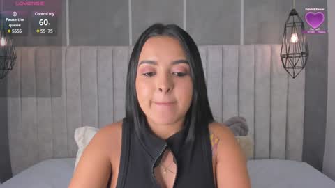 Snapshot of lea_gray chatting on January 20, 2025, 7:04 pm    online show from January 20, 2025, 7:04 pm