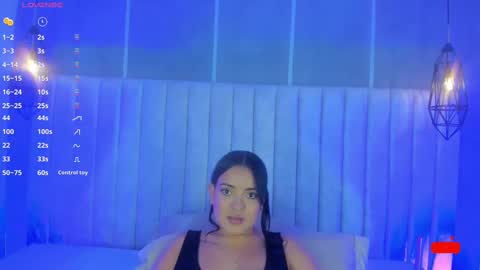 Snapshot of lea_gray chatting on September 29, 2025, 7:08 pm    online show from September 29, 2025, 7:08 pm