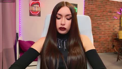 lea_loon online show from March 19, 2026, 9:13 am