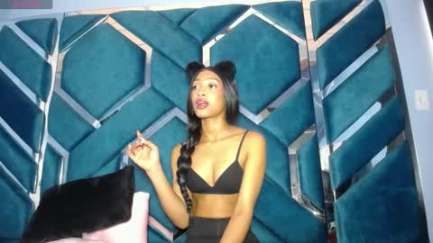 lea sewwtly online show from October 10, 2025, 1:21 pm