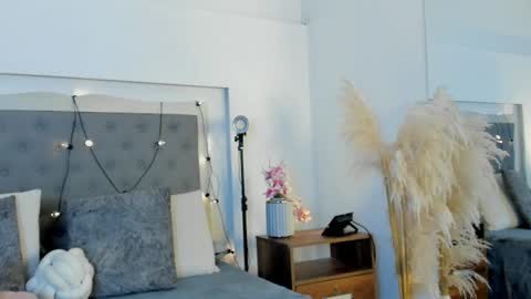 Snapshot of lea_walkerr chatting on April 8, 2026, 7:58 pm lea_walkerr online show from April 8, 2026, 7:58 pm