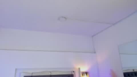 Snapshot of lea_walkerr chatting on April 21, 2026, 1:42 am lea_walkerr online show from April 21, 2026, 1:42 am